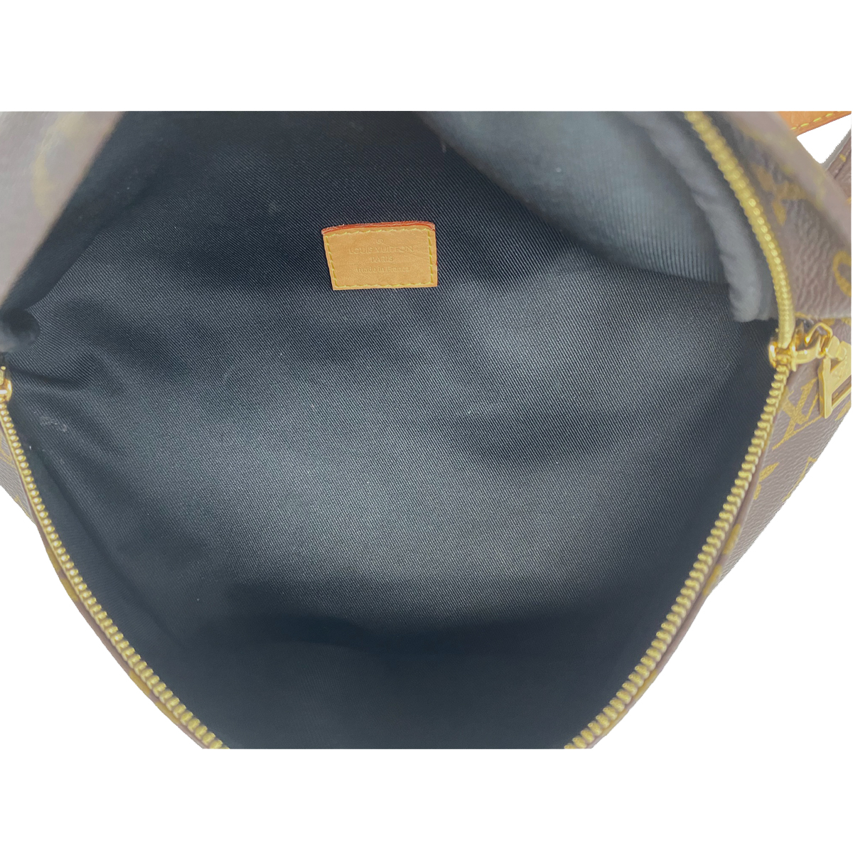 Louis Vuitton Monogram Canvas BumBag  Louis Vuitton Monogram Canvas BumBag