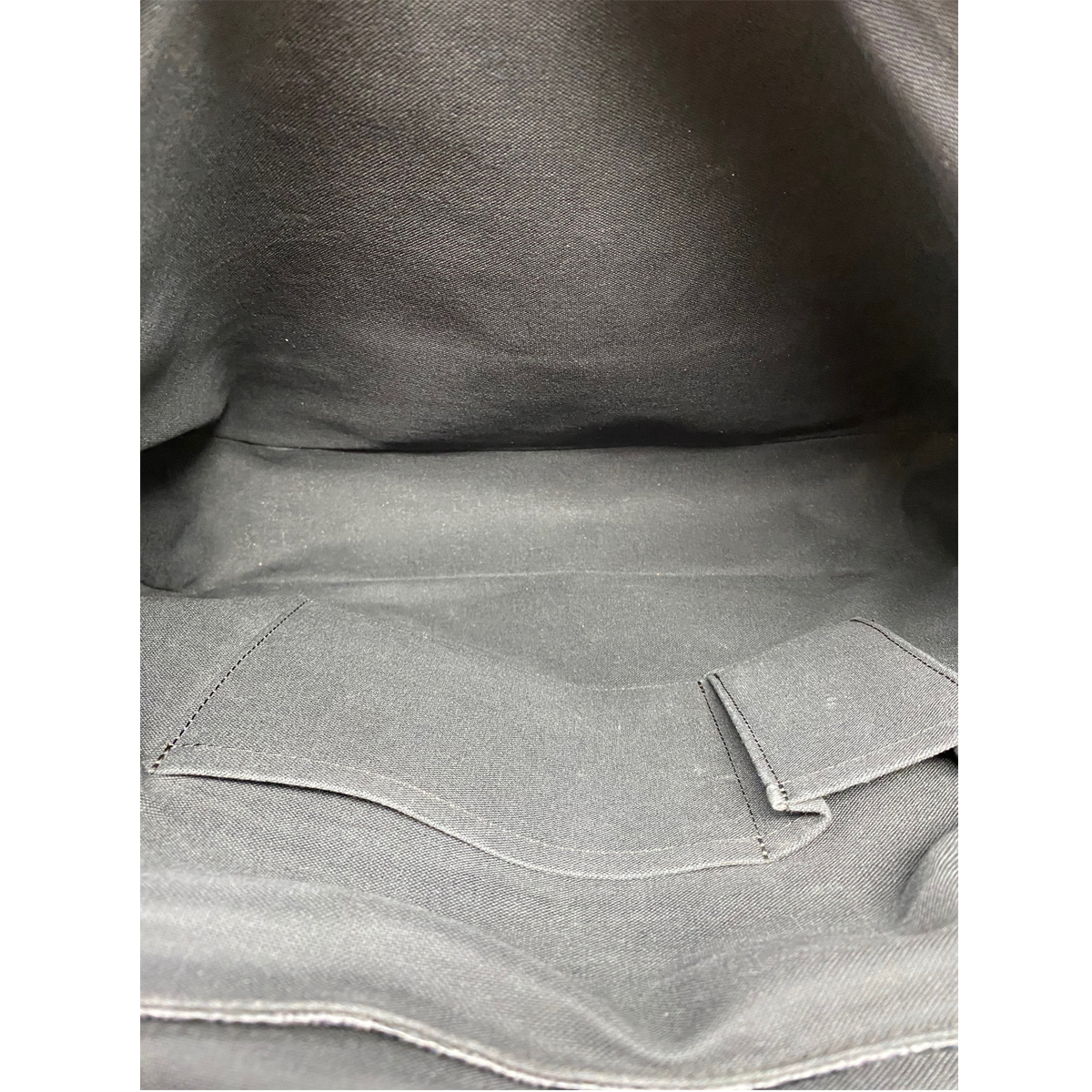 Louis Vuitton Damier Graphite District GM Messenger Bag Louis Vuitton Damier Graphite District GM Messenger Bag