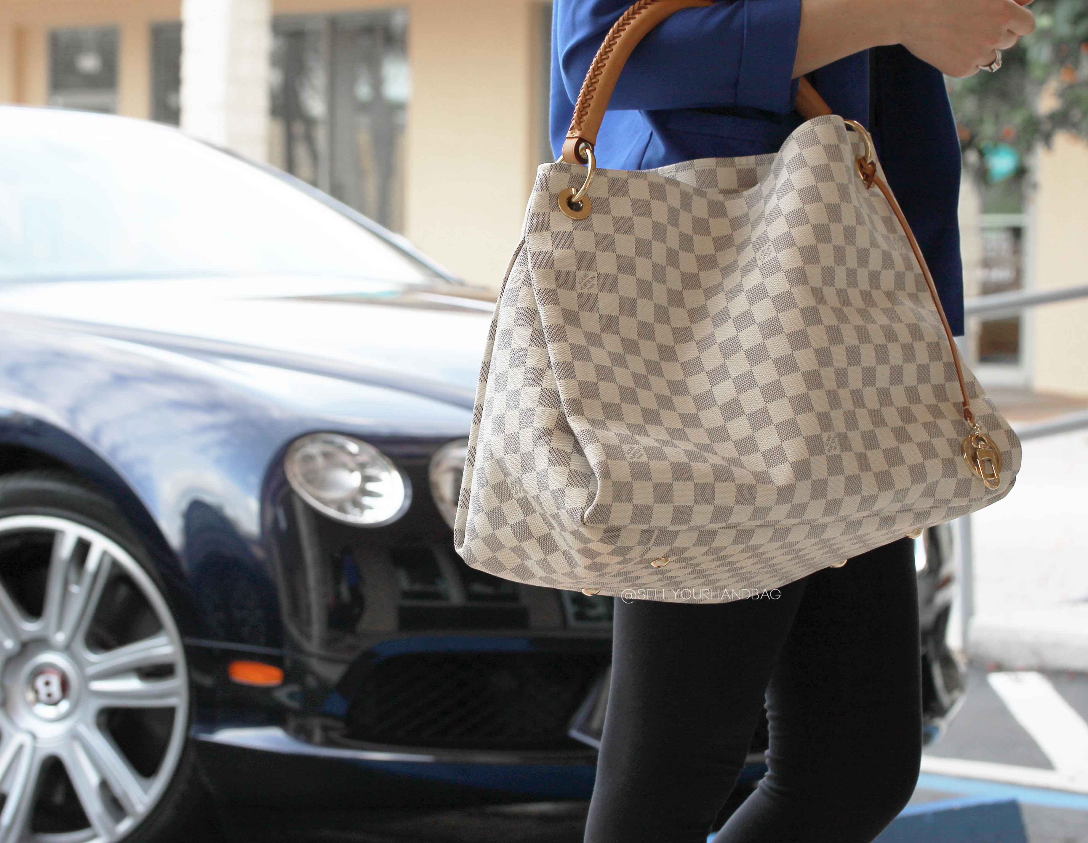 How to Clean a Louis Vuitton Handbag