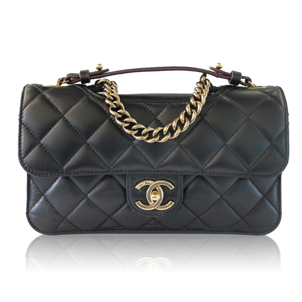 Chanel Caviar vs Lambskin Leather: Which is Better? • Petite in Paris