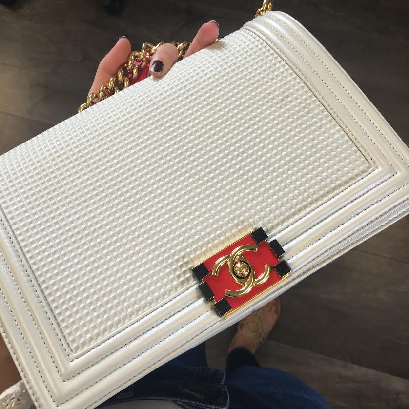 selling chanel handbag